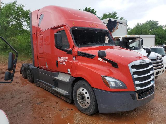  Salvage Freightliner Cascadia 1