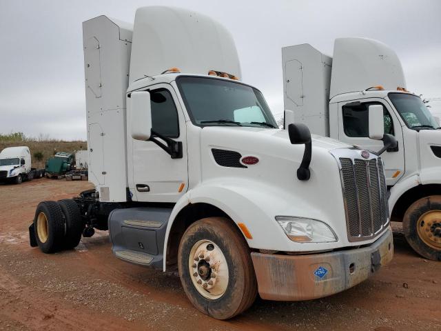  Salvage Peterbilt 579