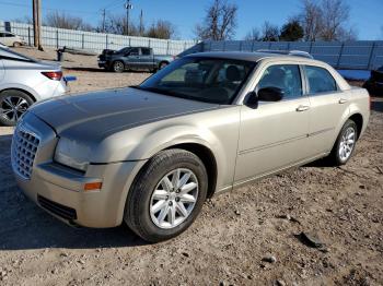  Salvage Chrysler 300