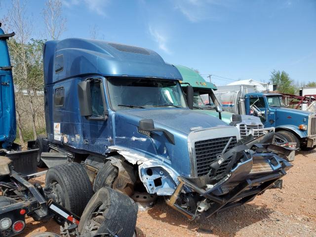  Salvage Volvo Vnl