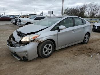  Salvage Toyota Prius