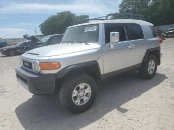  Salvage Toyota FJ Cruiser