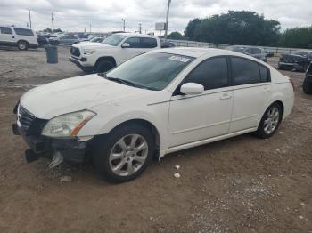  Salvage Nissan Maxima