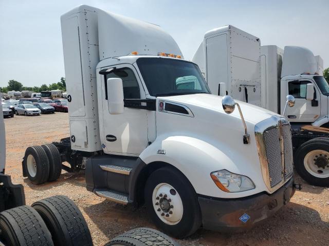  Salvage Kenworth T680