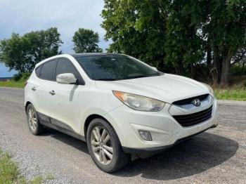  Salvage Hyundai TUCSON
