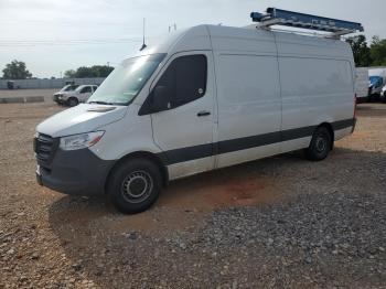  Salvage Mercedes-Benz Sprinter