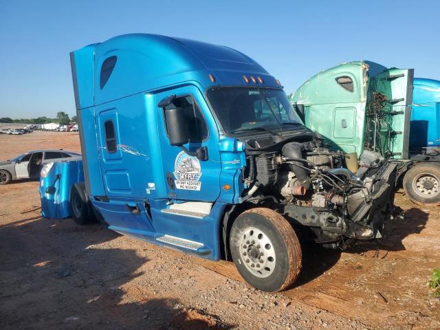  Salvage Freightliner Cascadia 1