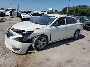  Salvage Nissan Altima