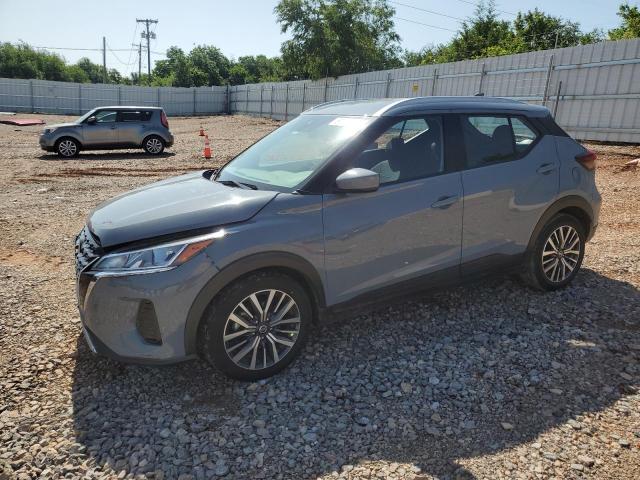  Salvage Nissan Kicks