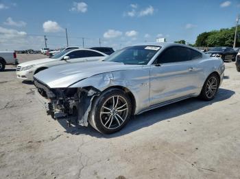  Salvage Ford Mustang