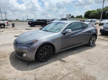  Salvage Hyundai Genesis