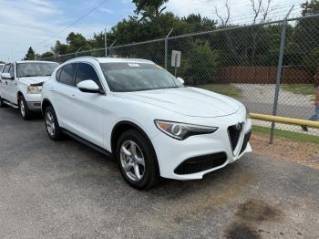  Salvage Alfa Romeo Stelvio