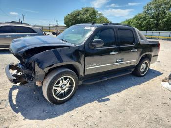  Salvage Chevrolet Avalanche
