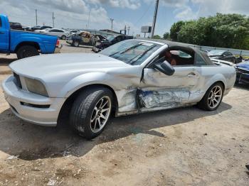  Salvage Ford Mustang