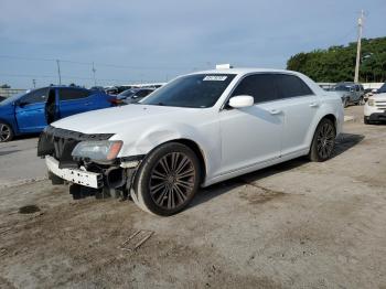 Salvage Chrysler 300