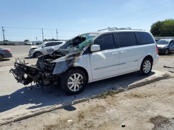  Salvage Chrysler Minivan