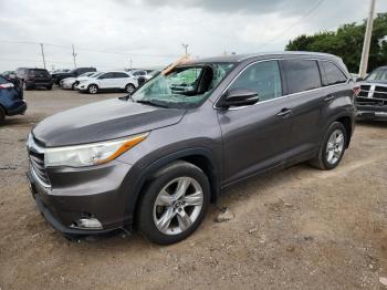  Salvage Toyota Highlander