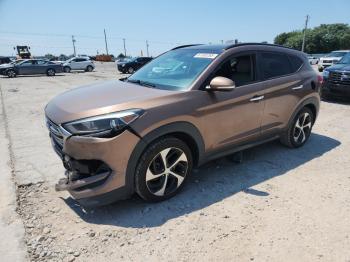  Salvage Hyundai TUCSON