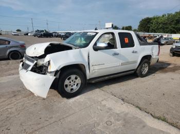  Salvage Chevrolet Avalanche