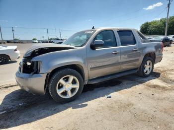  Salvage Chevrolet Avalanche