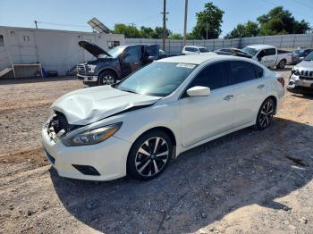  Salvage Nissan Altima