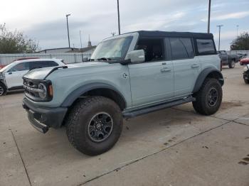  Salvage Ford Bronco
