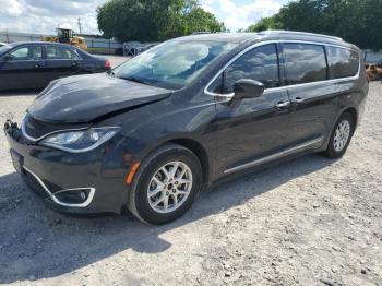  Salvage Chrysler Pacifica
