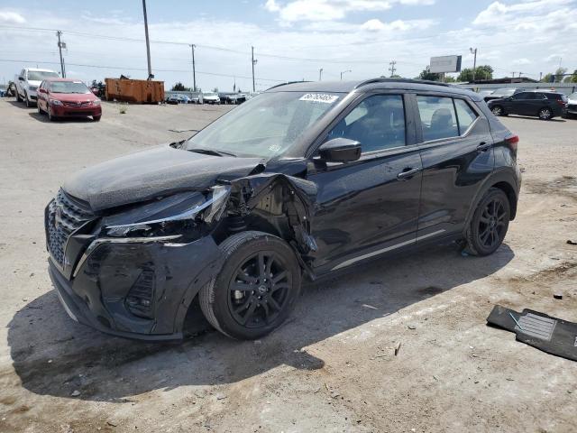  Salvage Nissan Kicks