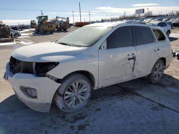  Salvage Nissan Pathfinder