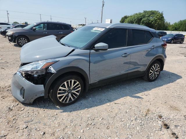  Salvage Nissan Kicks