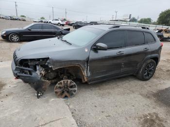  Salvage Jeep Cherokee