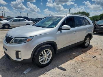  Salvage Kia Sorento