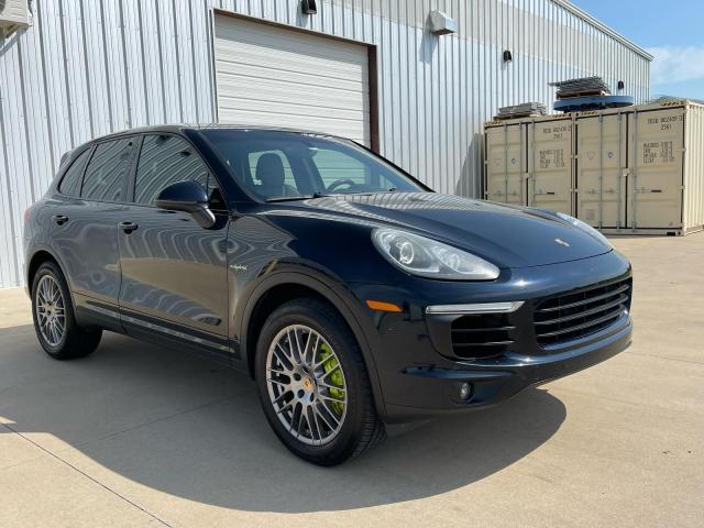  Salvage Porsche Cayenne