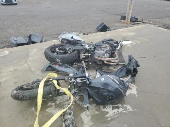  Salvage Suzuki Gsxr750