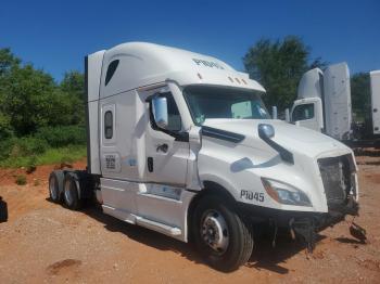  Salvage Freightliner Cascadia 126
