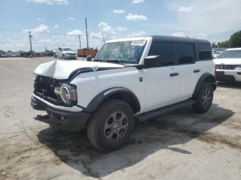  Salvage Ford Bronco
