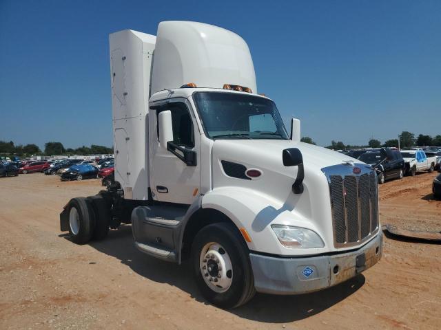  Salvage Peterbilt Tractor 579