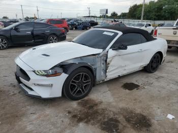  Salvage Ford Mustang