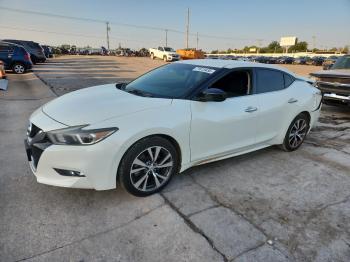  Salvage Nissan Maxima