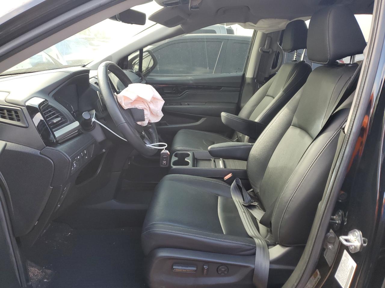 Honda Odyssey Touring Image 11