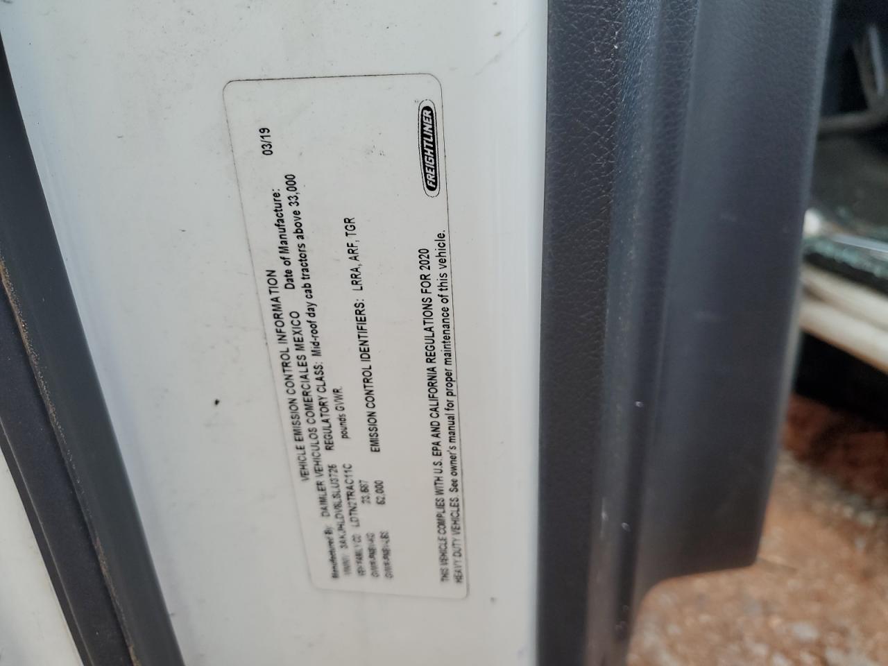 Freightliner Cascadia 1 Image 3