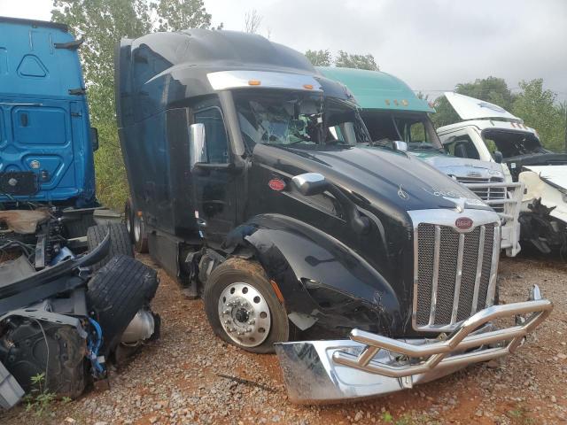  Salvage Peterbilt 579