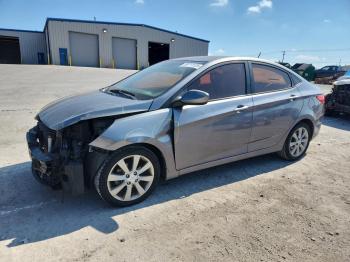  Salvage Hyundai ACCENT