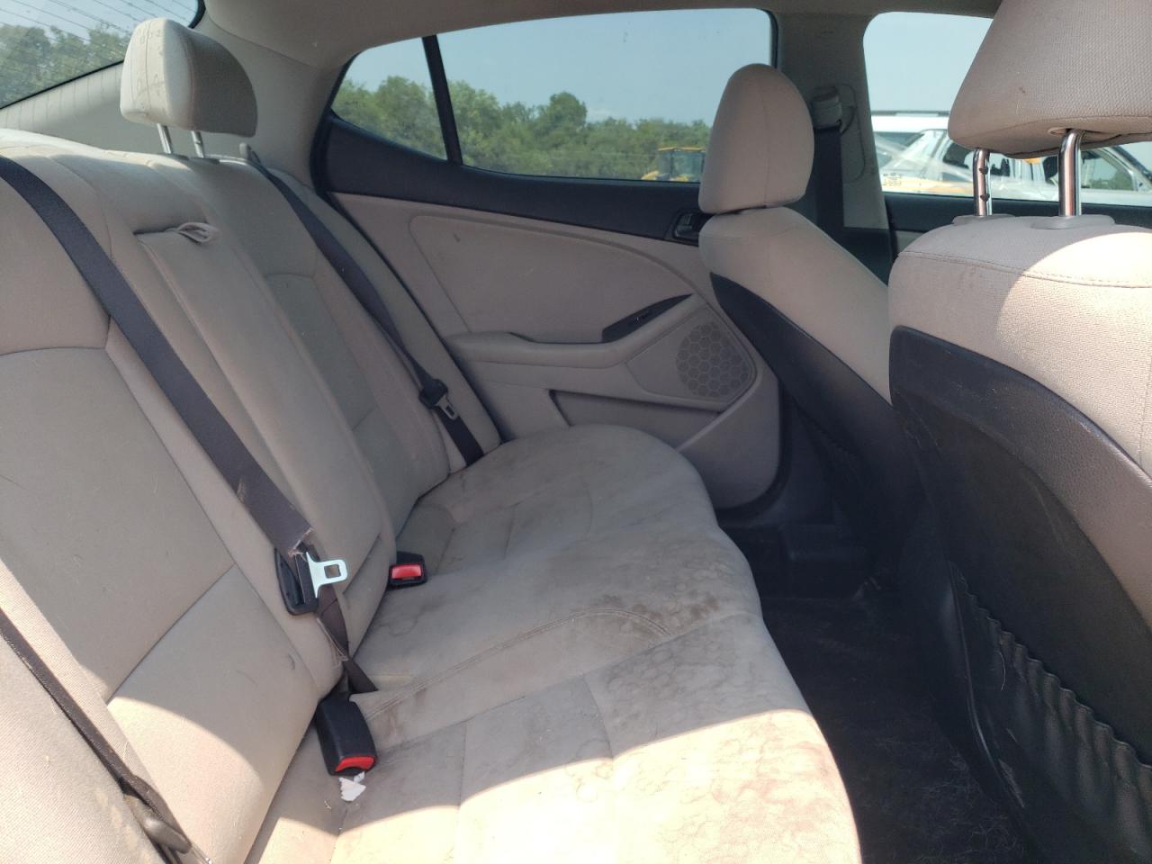 Kia Optima Lx Image 11