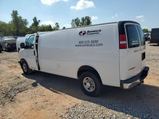 Chevrolet Express Image 5