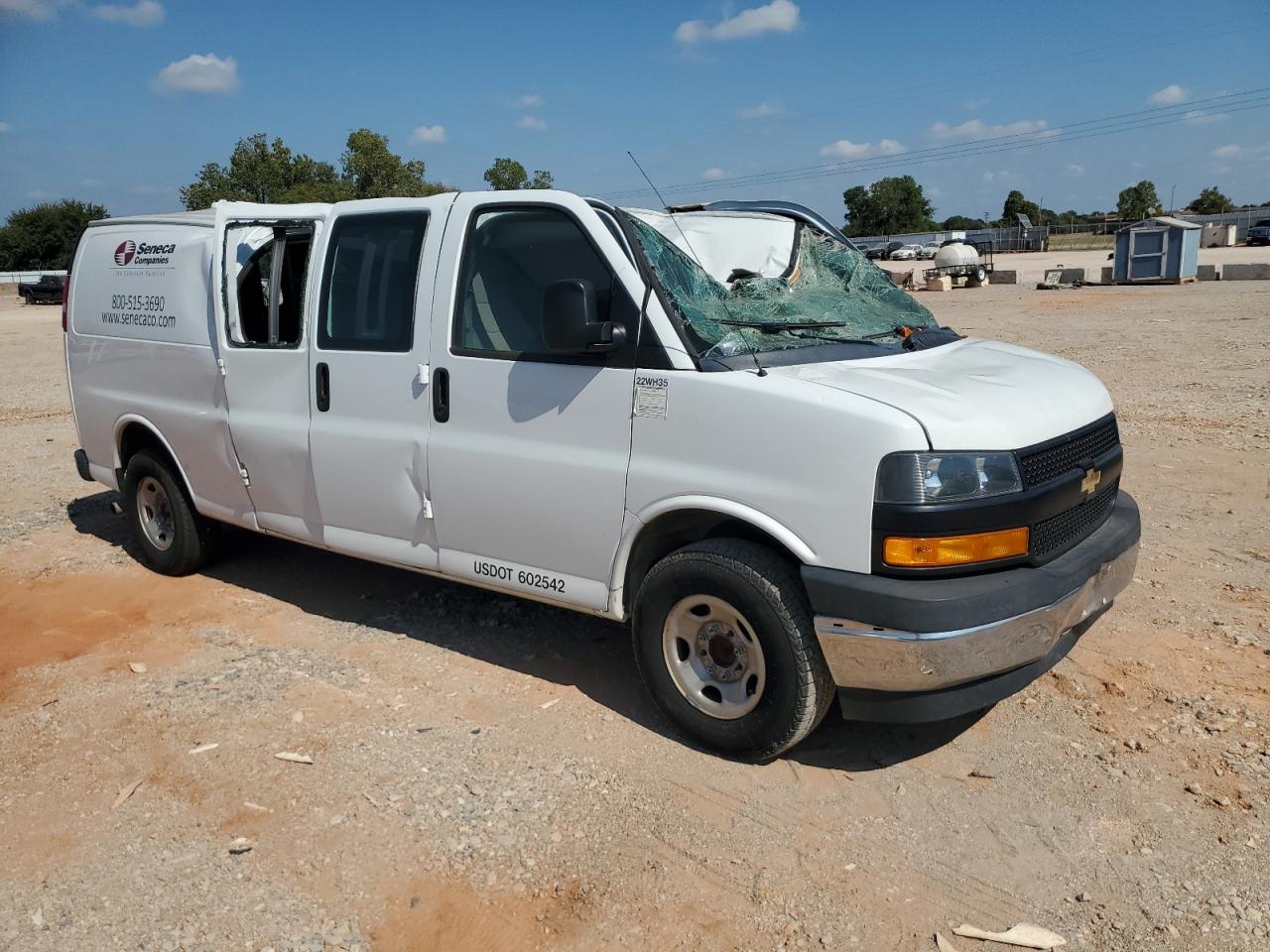 Chevrolet Express Image 13