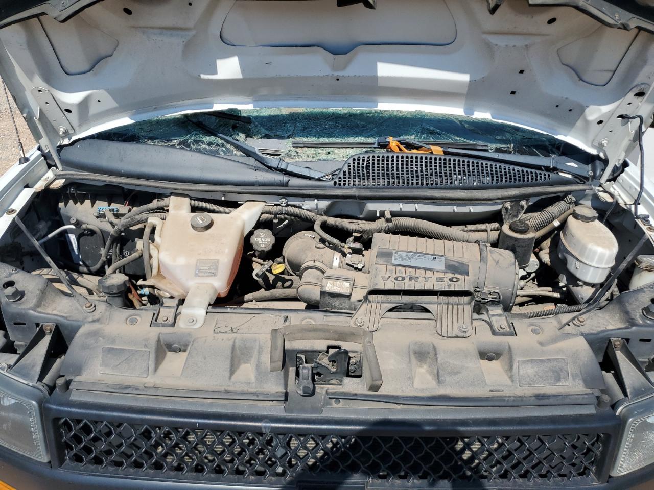 Chevrolet Express Image 12