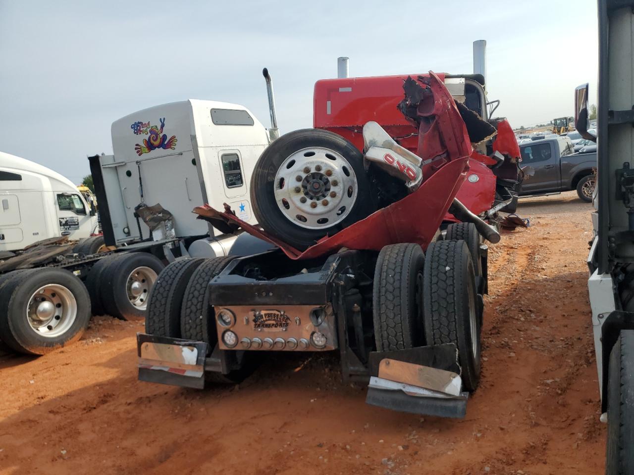 Peterbilt 379 Image 3