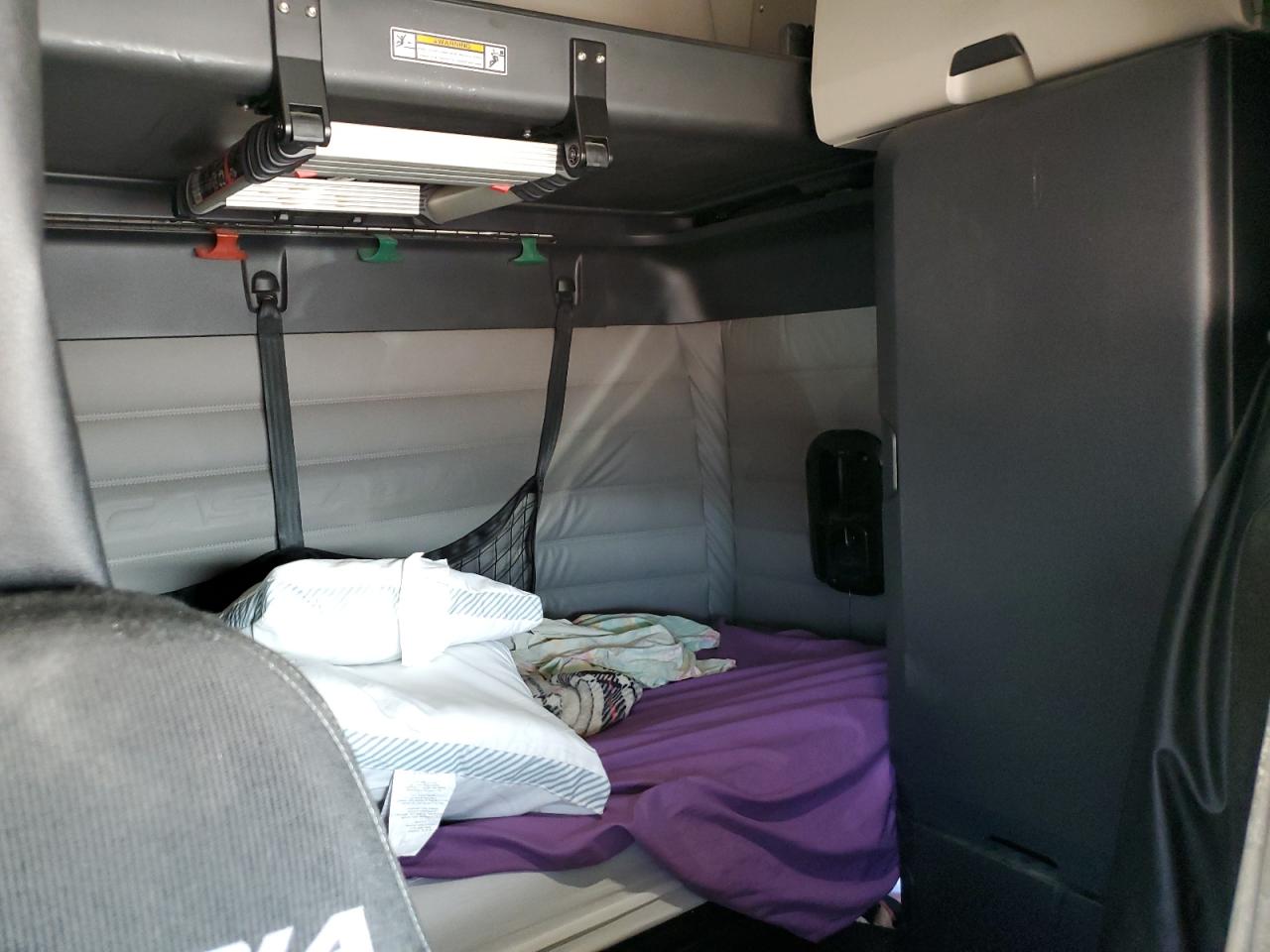 Freightliner Cascadia 1 Image 6