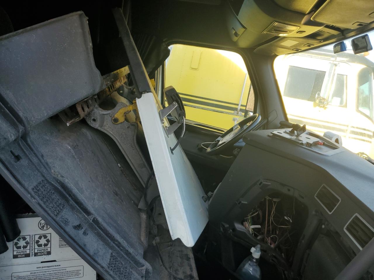 Freightliner Cascadia 1 Image 3